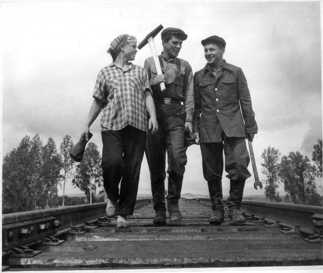 Фотографии из прошлого нашей страны - 48