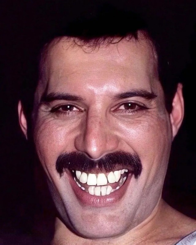 Somebody That I Used To Know