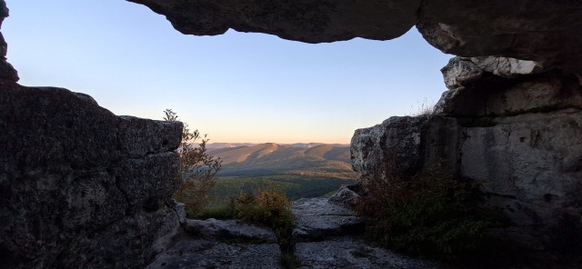 Мангуп-кале. Пещерный город в Крыму.
