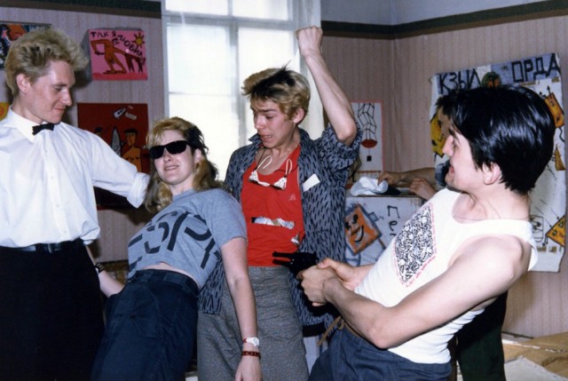 Живой рок: певица Джоанна Стингрей опубликовала неизвестные фото ленинградских музыкантов