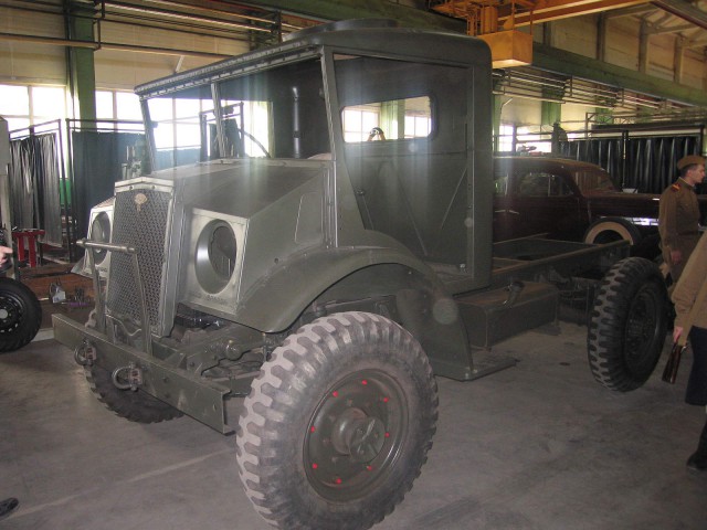 Выставка военных автомобилей. ПО "Ленрезерв", СПб.