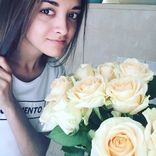 Просто девушки, которые окружают нас.