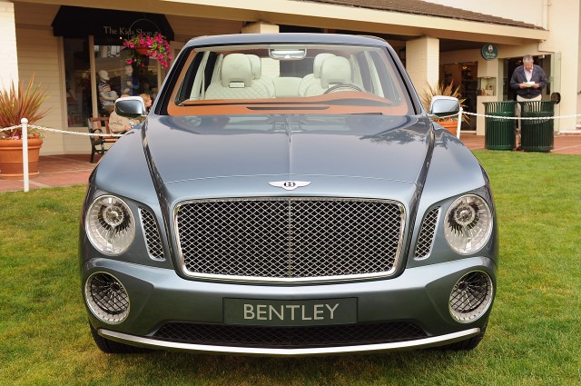 Выставка суперкаров Pebble Beach Concours