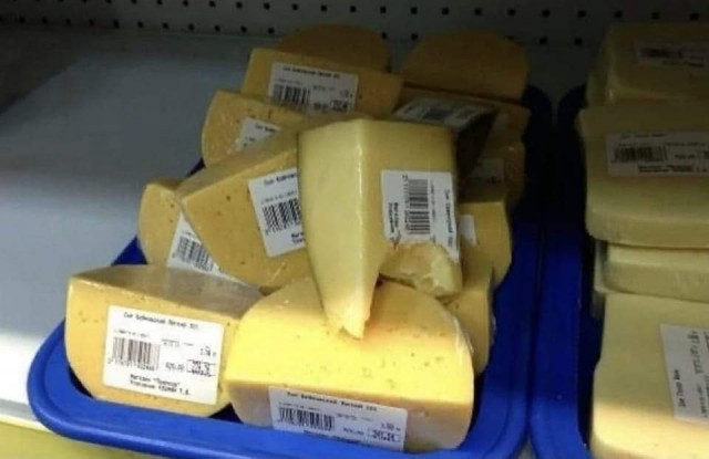 Попробовал сыр