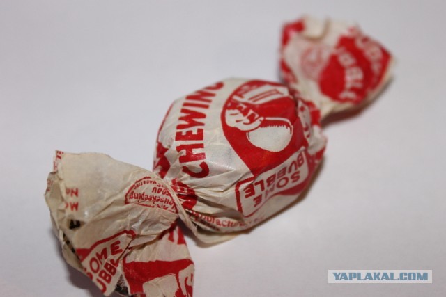 Жевательная резинка Donald и BomBibom