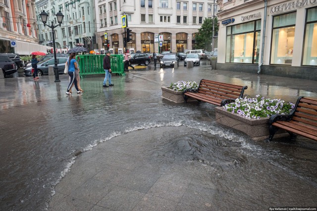 Москву затопило