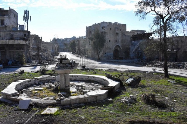 Сирийский город Алеппо до начала войны и сейчас