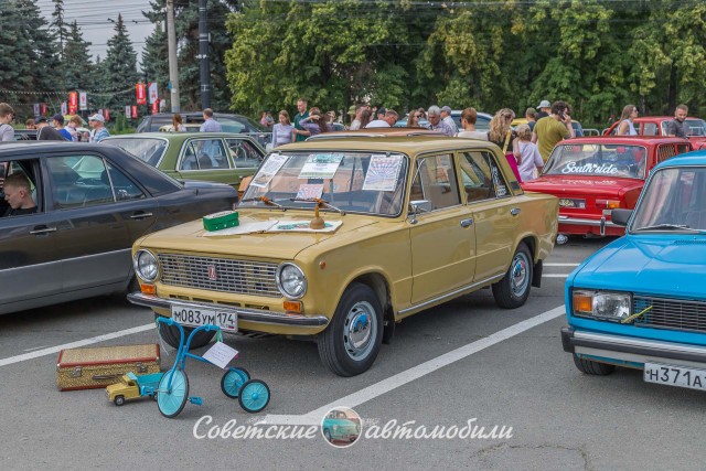 Покатушки на 24-й Волге в город суровых мужчин. Фестиваль "Машина времени"
