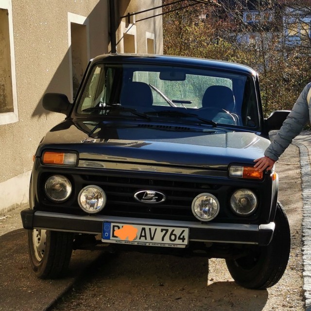 Немецкий импортер автомобилей Lada объявил о ликвидации