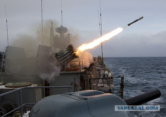 Флот РФ во время учений у берегов Сирии