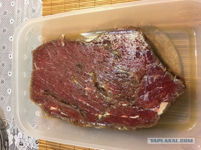 Домашнее сыровяленое мясо. Лосятина, телятина.