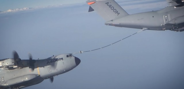 Короткий взлет и посадка Airbus A400M