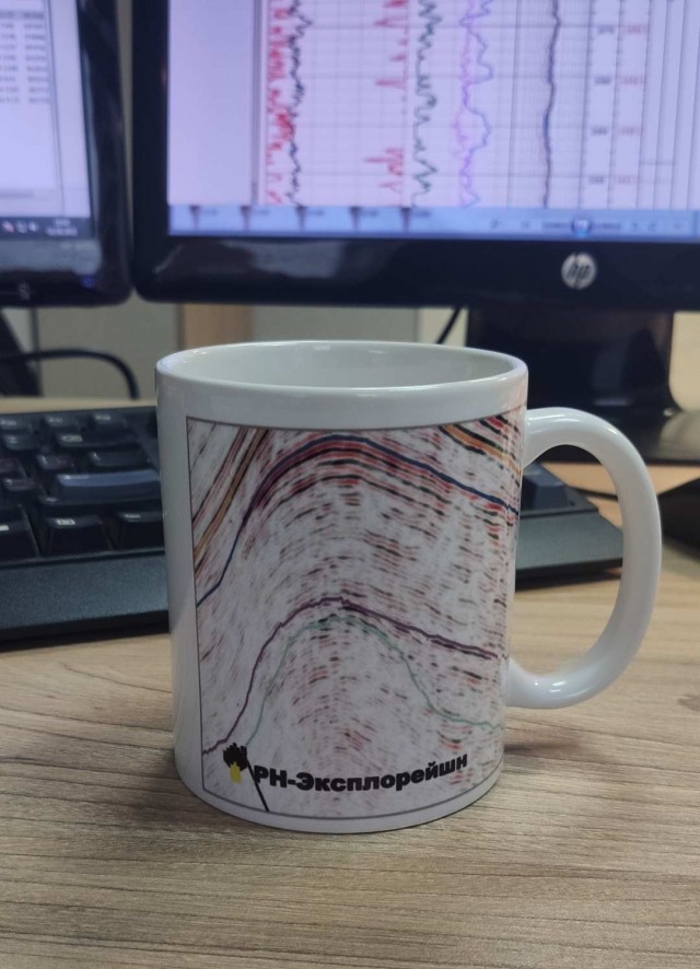 А из какой кружки вы пьёте на работе?