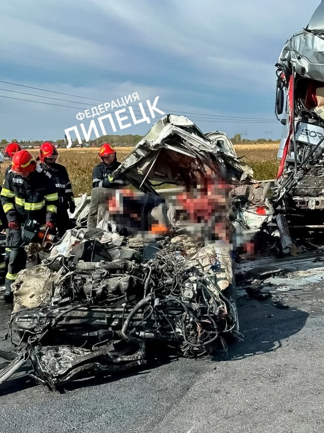 Установлены личности 4-х девушек, погибших в жутком ДТП под Ельцом