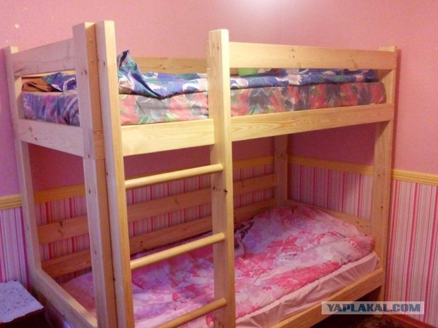 Двухъярусная кровать в детскую