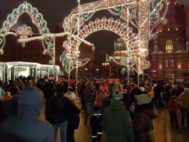 Приезжайте на НГ праздники в Москву, говорили они...