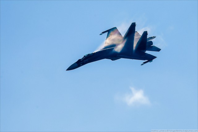 "Охота" на Су-35: чем российский истребитель удивляет мир