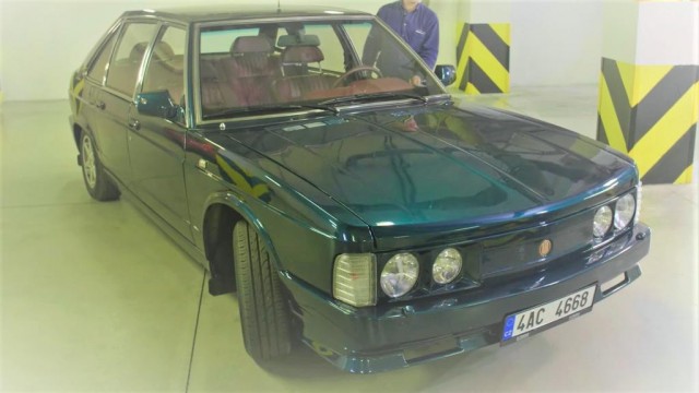 Tatra 613 – для чехословацких чиновников и советского КГБ
