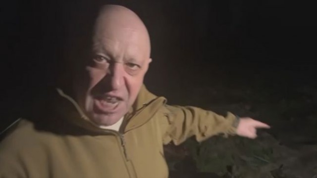 Пригожин: Начинаем передавать позиции в Бахмуте, город будет взят силами «Ахмат»