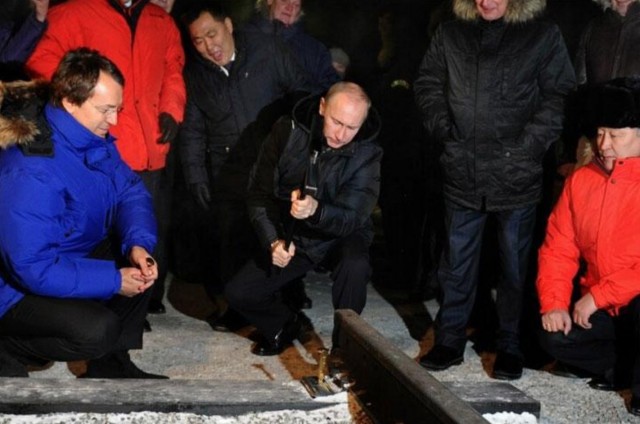 Запущенное Путиным 10 лет назад строительство железной дороги в Туву отложено до 2026 года