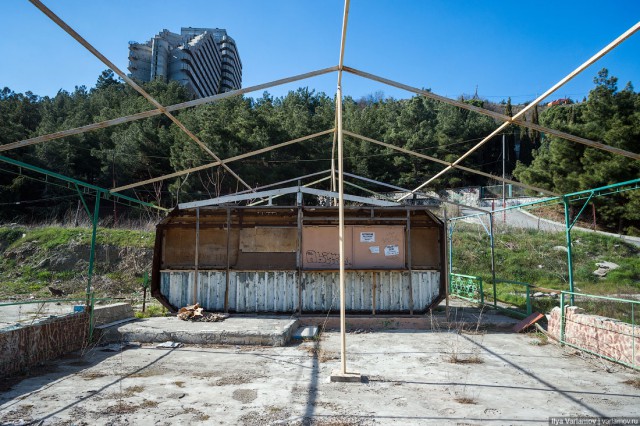 Алушта: курорт-антиутопия