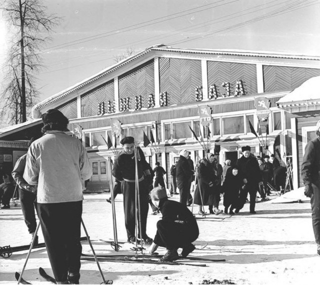 Когда айфонов не было, а снег был, Москва.