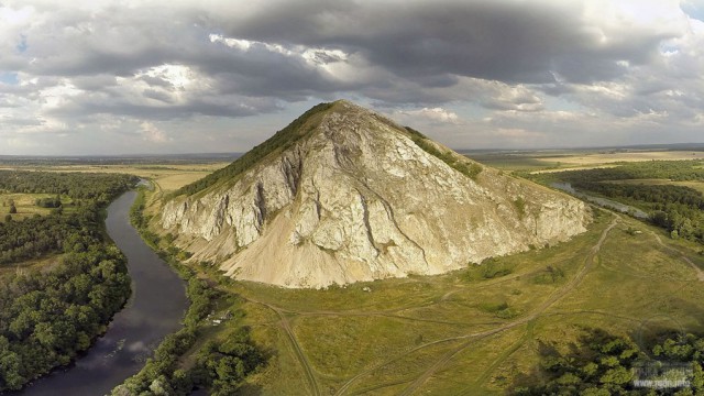 А на самом деле,  кто изображён на нашем гербе?