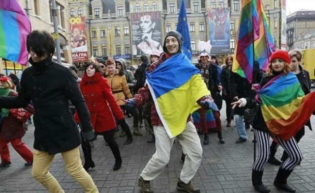 "Украинская армия в лучшей боеготовности, чем российская."(НЕТ)