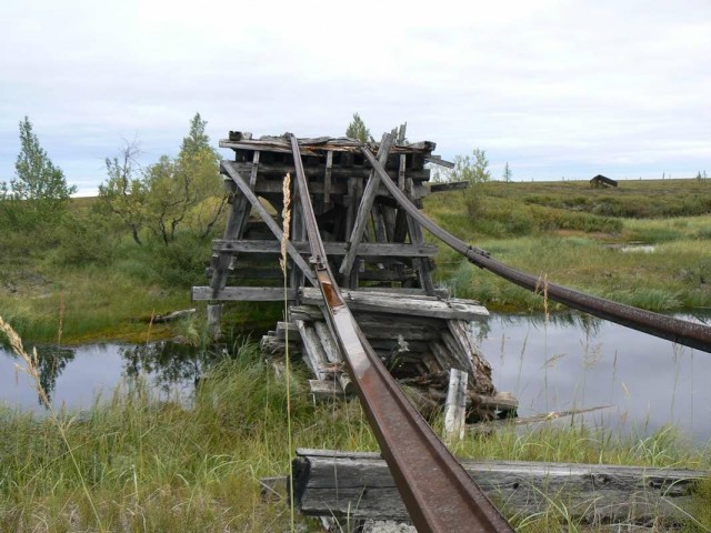 По тундре, по железной дороге…