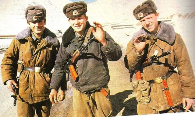 Фотографии связанных с историей Красной и Советской Армии.