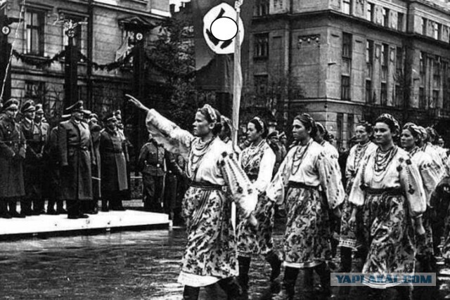 Украинский суд отказался считать нацистской символику дивизии СС «Галичина»