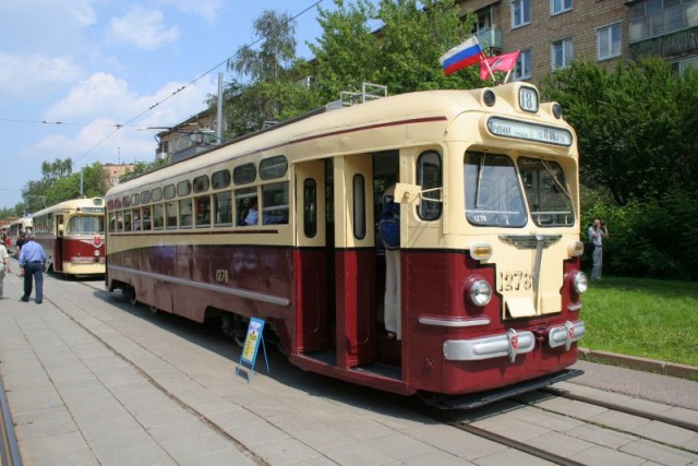 Городской трудяга стальных магистралей