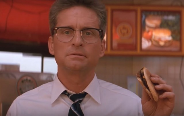 Загадочный сэндвич с Лукойла: хлеб за 275 рублей?