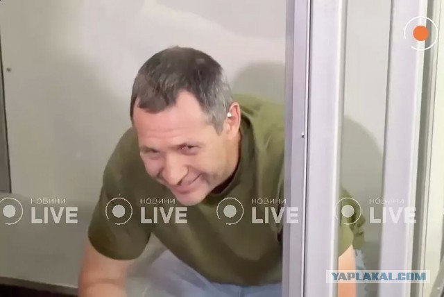 А мог бы и в Киев поехать.