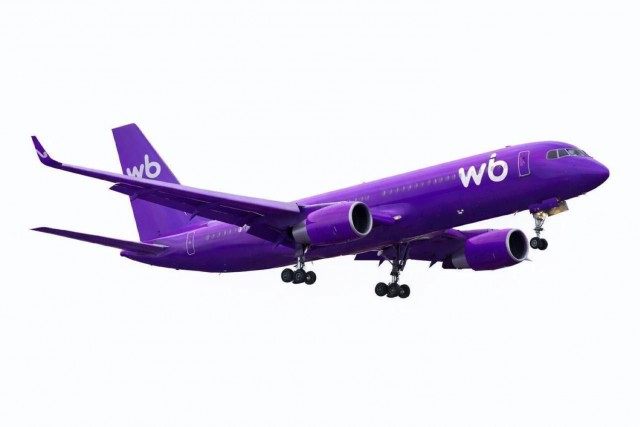 Wildberries садится за штурвал: маркетплейс собирается купить авиакомпанию Azur Air