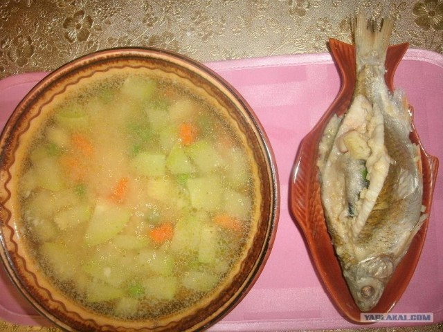 Пятничные посиделки на теплотрассе ©