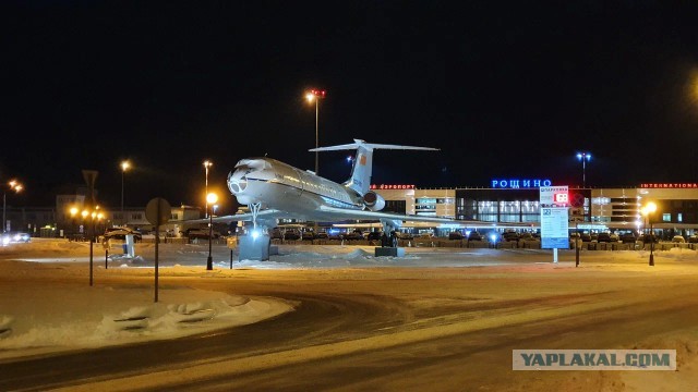 Ничего необычного, просто Король всех вертолётов Ми-26 перевозит Ту-134