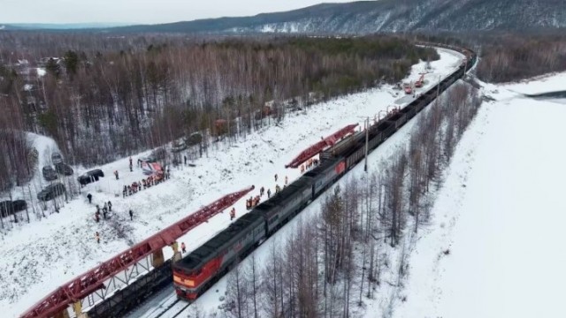 На БАМе российские железнодорожники побили советский рекорд по суточной укладке пути