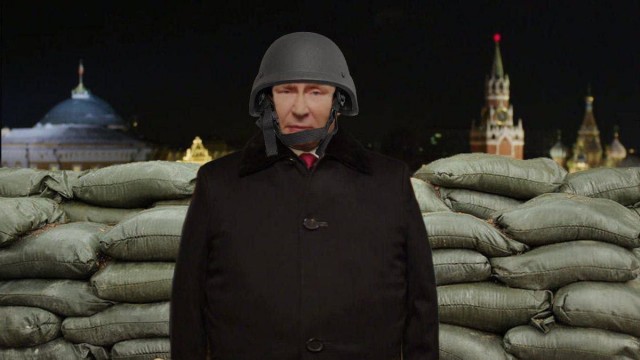 С наступающим, дорогие россияне!