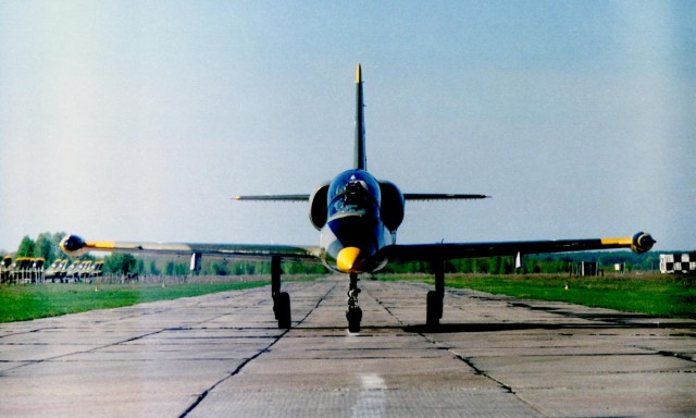 Л-39(L-39C), "Летающая парта"