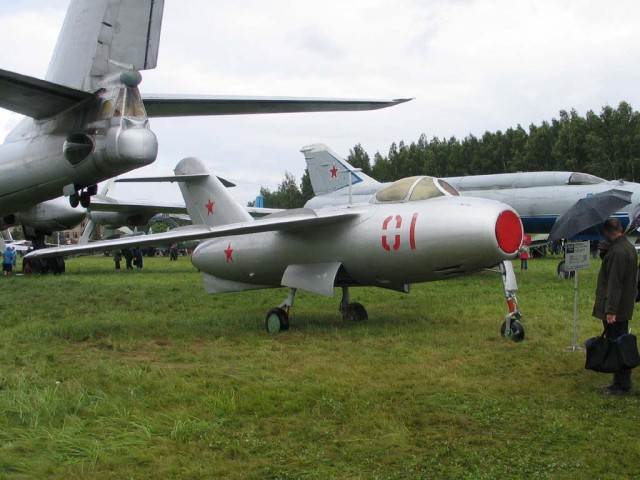 Авиация:  cовпадения в дизайне летательных аппаратов, случайные и не очень.