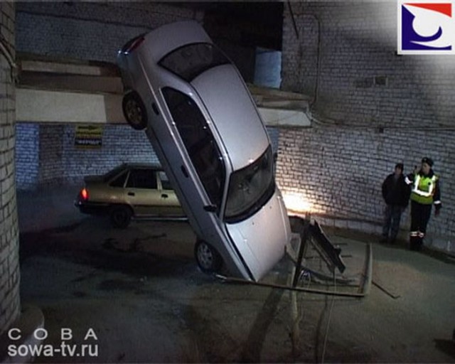 Акробатический этюд в парковочных тонах