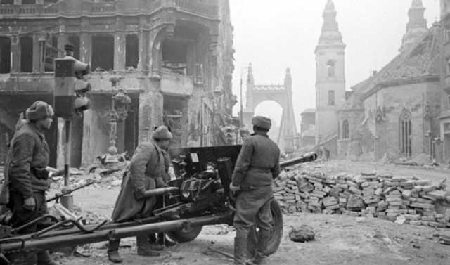 Взятие Будапешта 13 февраля 1945 года.