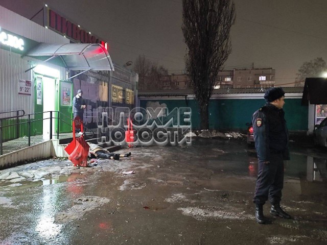 В Свердловской области конфликт за место в очереди в алкомаркете закончился смертью