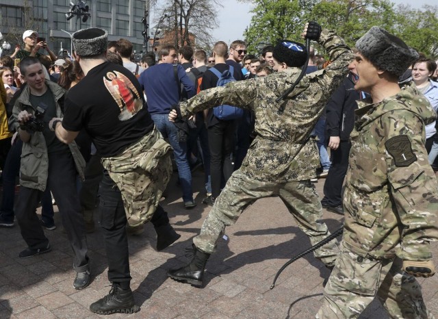 Кто подскажет, куда казаки подевались?