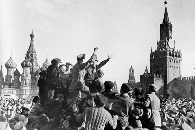 Эстония против 9 мая
