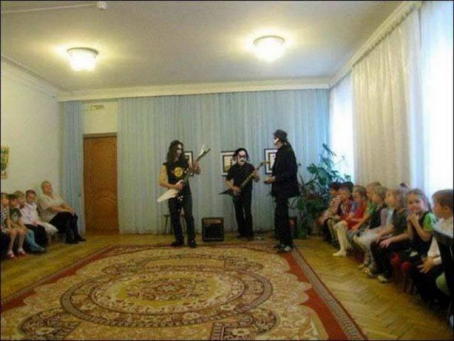 Почерним слегонца? В честь предстоящей пятницы...