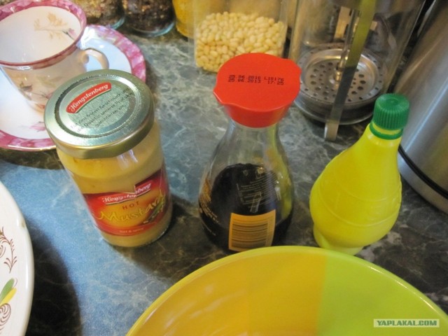 Куриные детальки в горчичной заливке