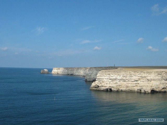 Мыс Тарханкут - самая западная точка Крыма.