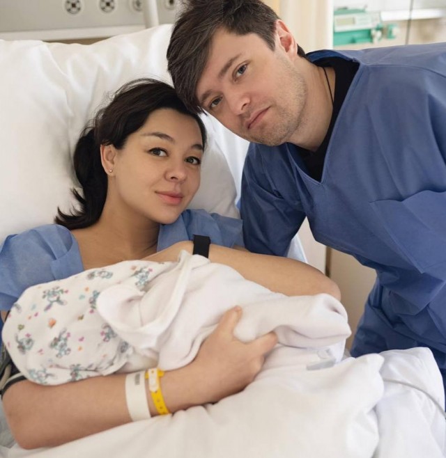 Марина Кравец родила дочь